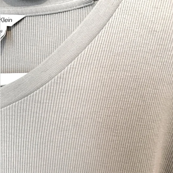 Calvin Klein size XL mens longsleeve top - Picture 7 of 13